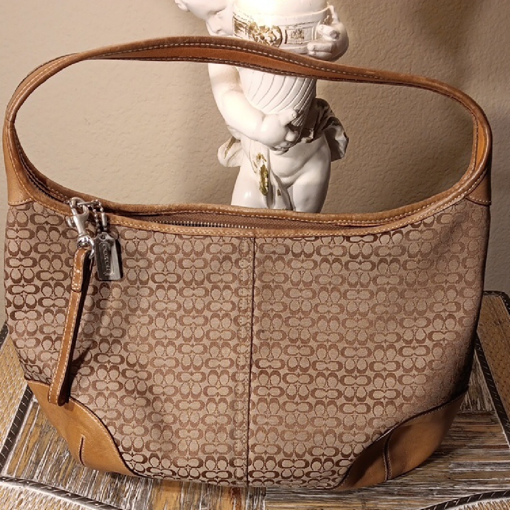 Coach Beige/Tan Signature Canvas Shoulder Bag ERGO 6617 Vintage Y2K